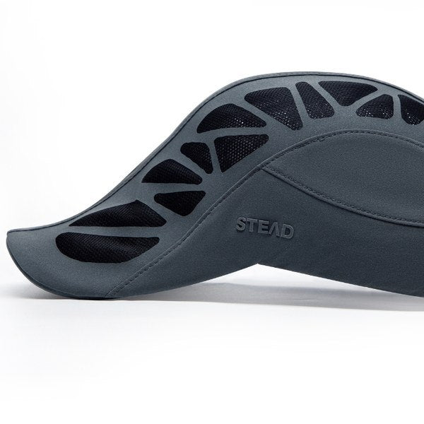 The Aeromesh Evo Cap from the side: the low front and the brim